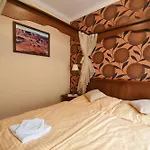 Country Saloon Πανδοχείο 3*