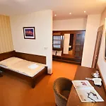 Πανδοχείο Country Saloon 3*