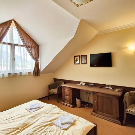 Country Saloon 3*