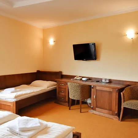 Country Saloon 3*