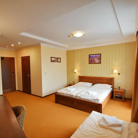 Country Saloon 3*