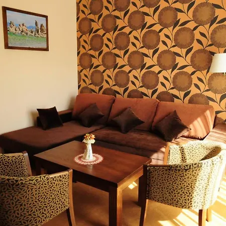بيت ريفي Country Saloon Belá