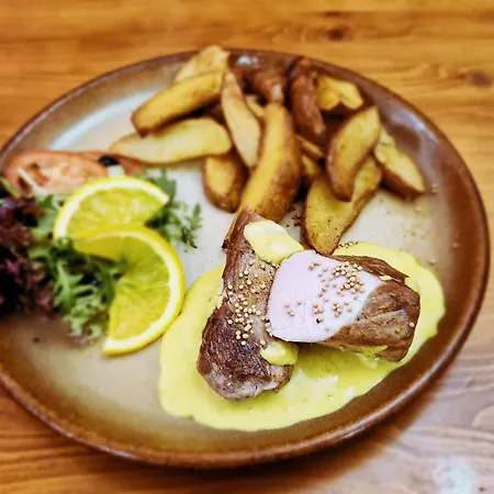 Πανδοχείο Country Saloon 3*