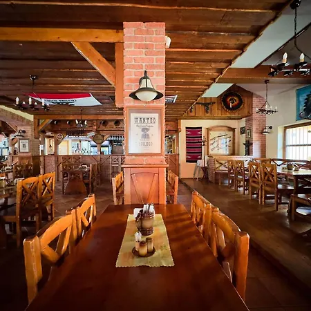 Country Saloon Fogadó Bella