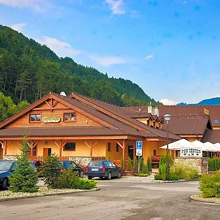 Country Saloon 3*